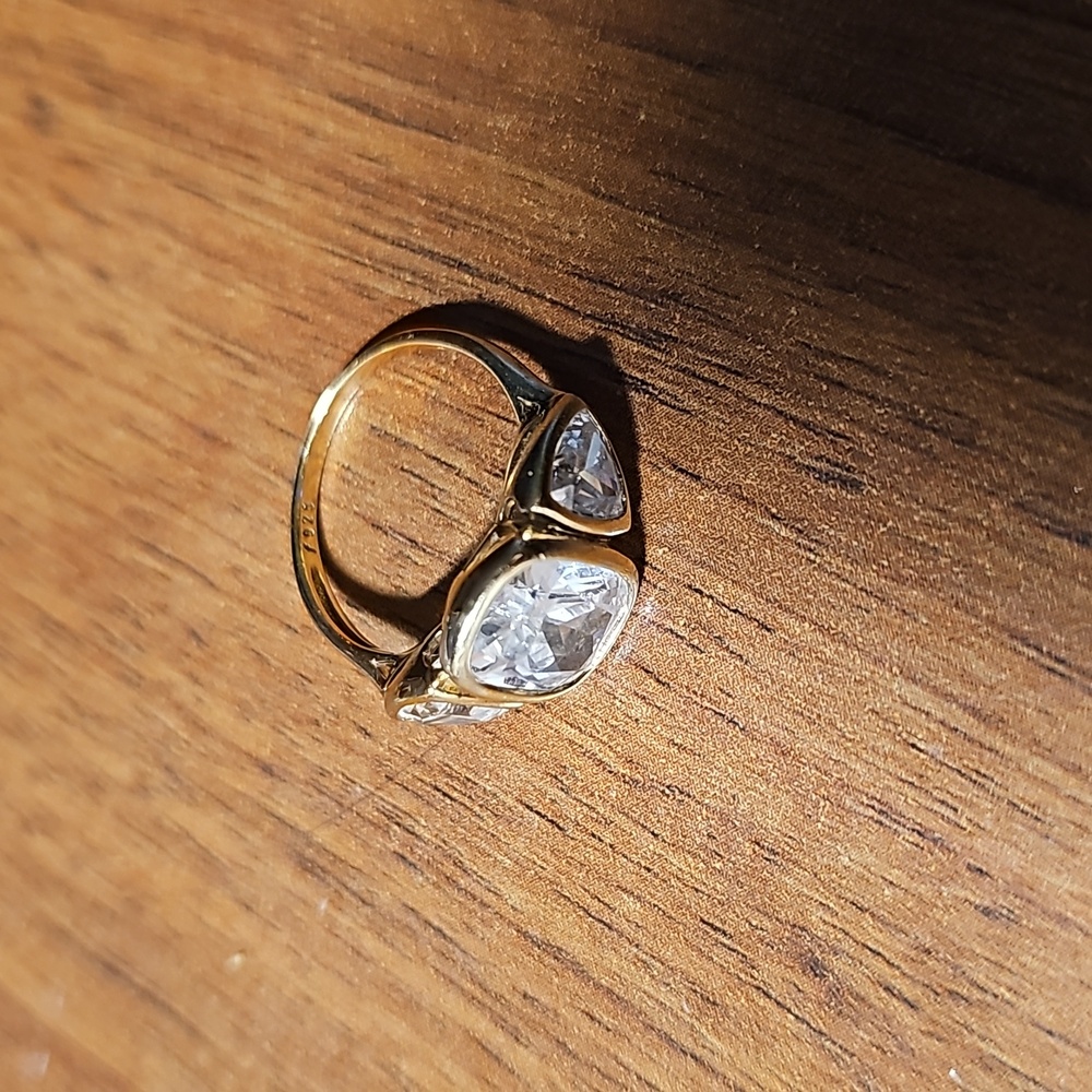 Gold ring size 7